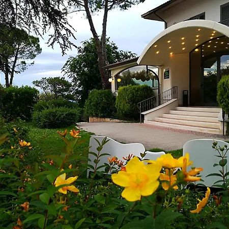 Hotel Panorama San Valentino in Abruzzo Citeriore Dış mekan fotoğraf