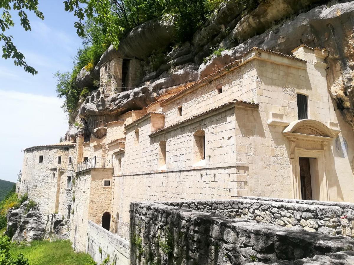 Hotel Panorama San Valentino in Abruzzo Citeriore Dış mekan fotoğraf